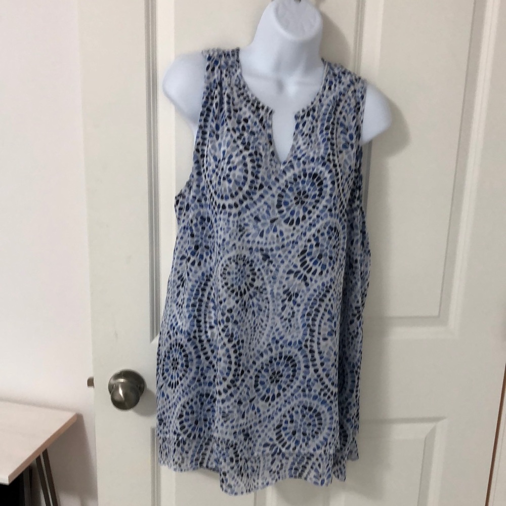 Womens XXL, lightweight, tiered sleeveless  top tank by Christina B.